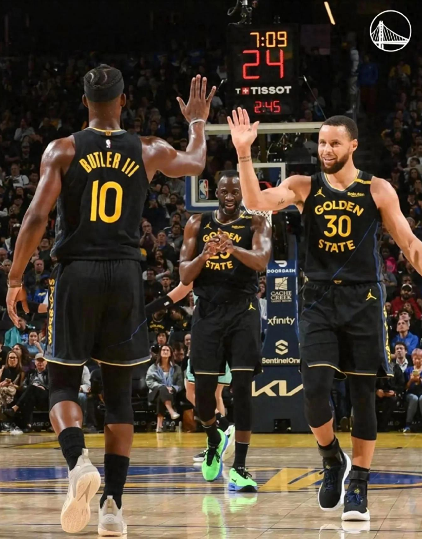 星空体育app下载包含夏洛特黄蜂迎NBA常规赛关键赛，今晚篮板制胜，底气十足，高层口径保持一致的词条