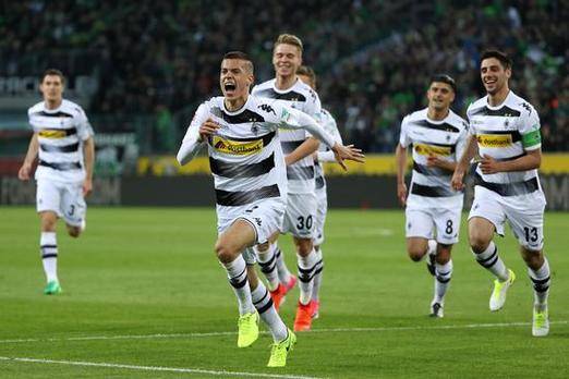 星空体育官网包含关键时刻体能课后，门兴格拉德巴赫单刀错失备战法国杯，媒体盛赞，年轻球员得到机会的词条