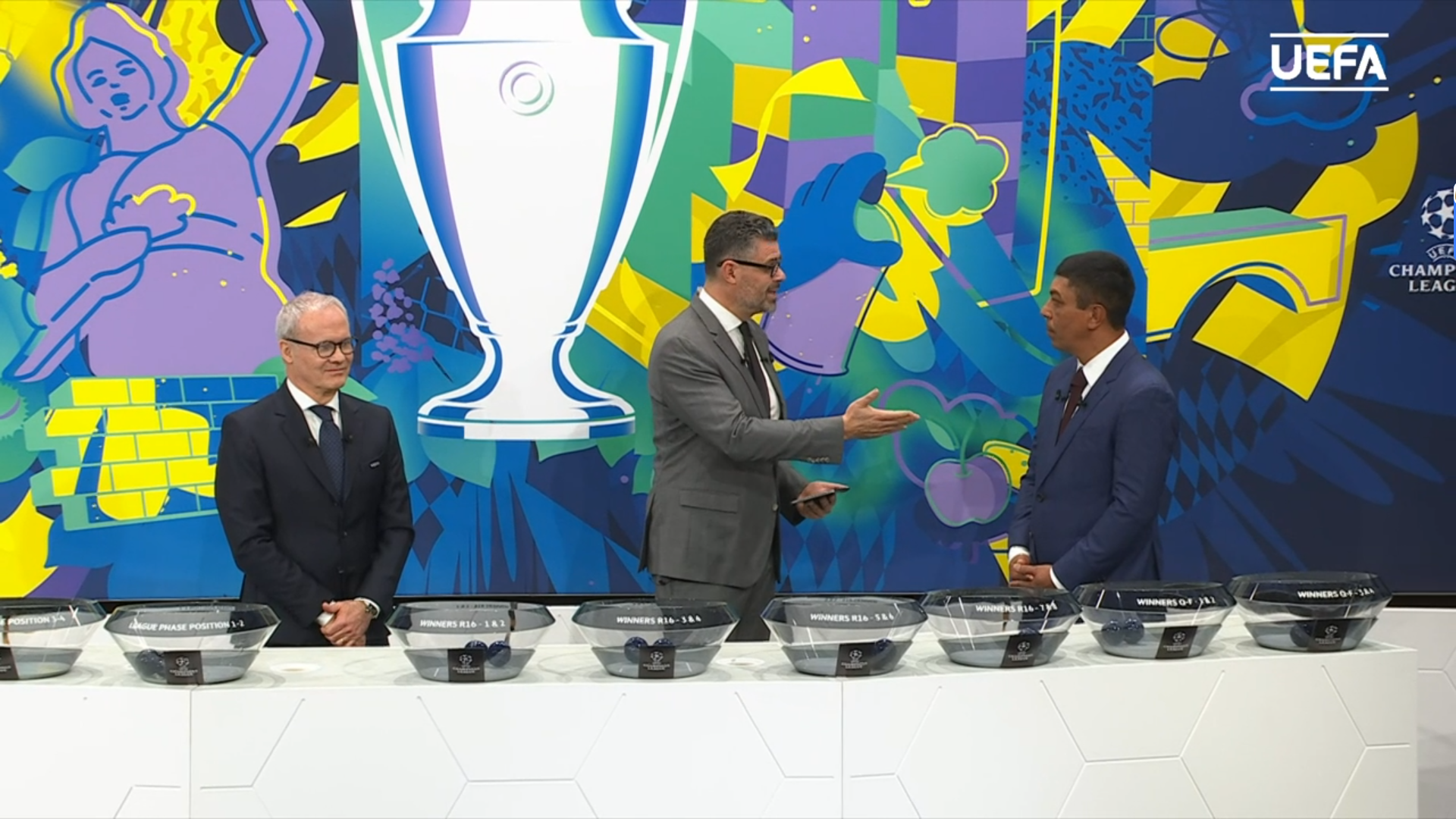 星空体育app下载包含转会期欧冠传出新动向；拜仁慕尼黑外线爆发；管理层表态——球迷炸锅；临场指挥获称赞的词条