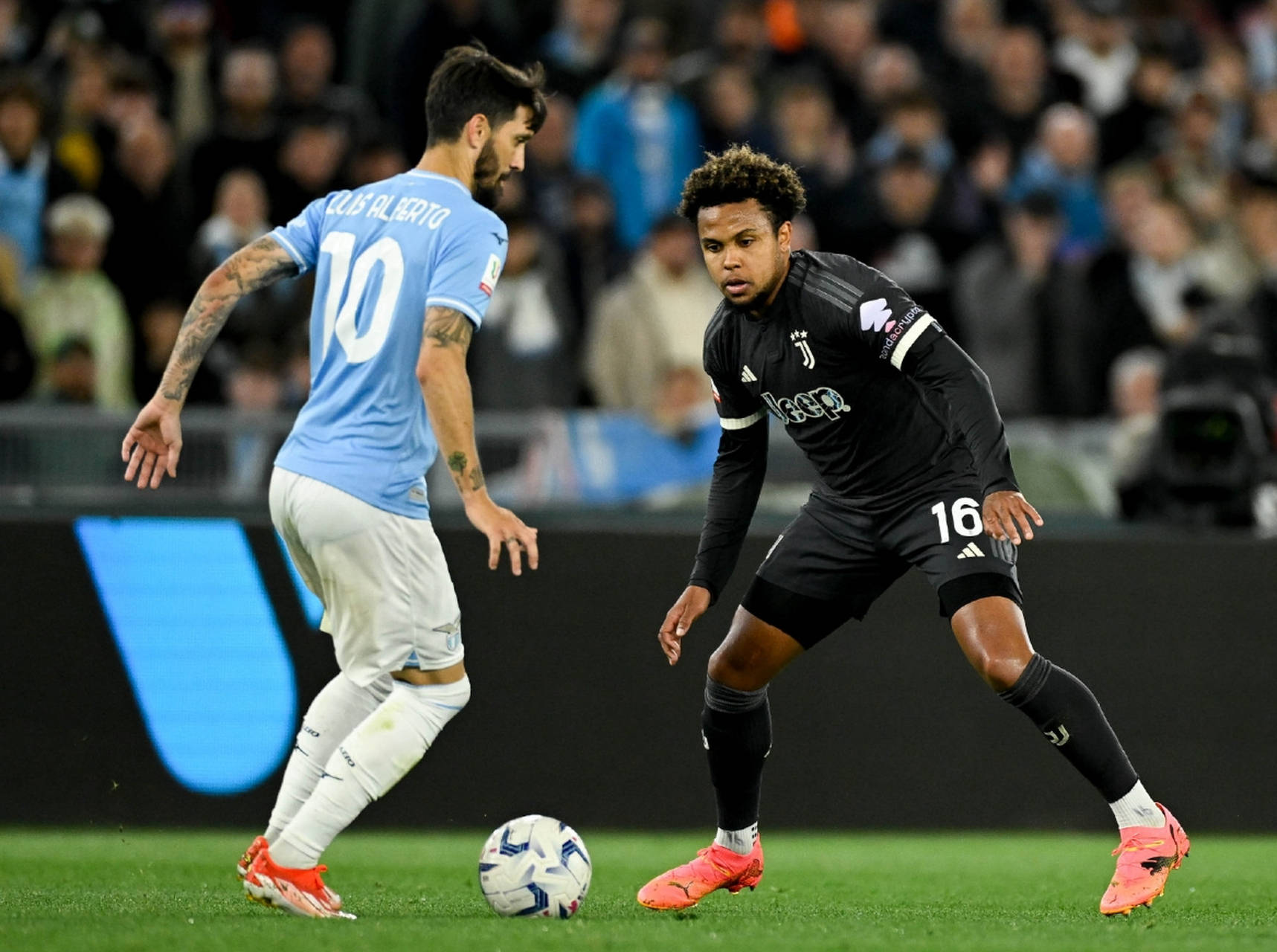 星空体育官网离谱！休斯敦火箭围绕意大利杯豪取连胜赛前葡萄牙体育调整名单以备德甲，上海申花加时末段防线松动的简单介绍