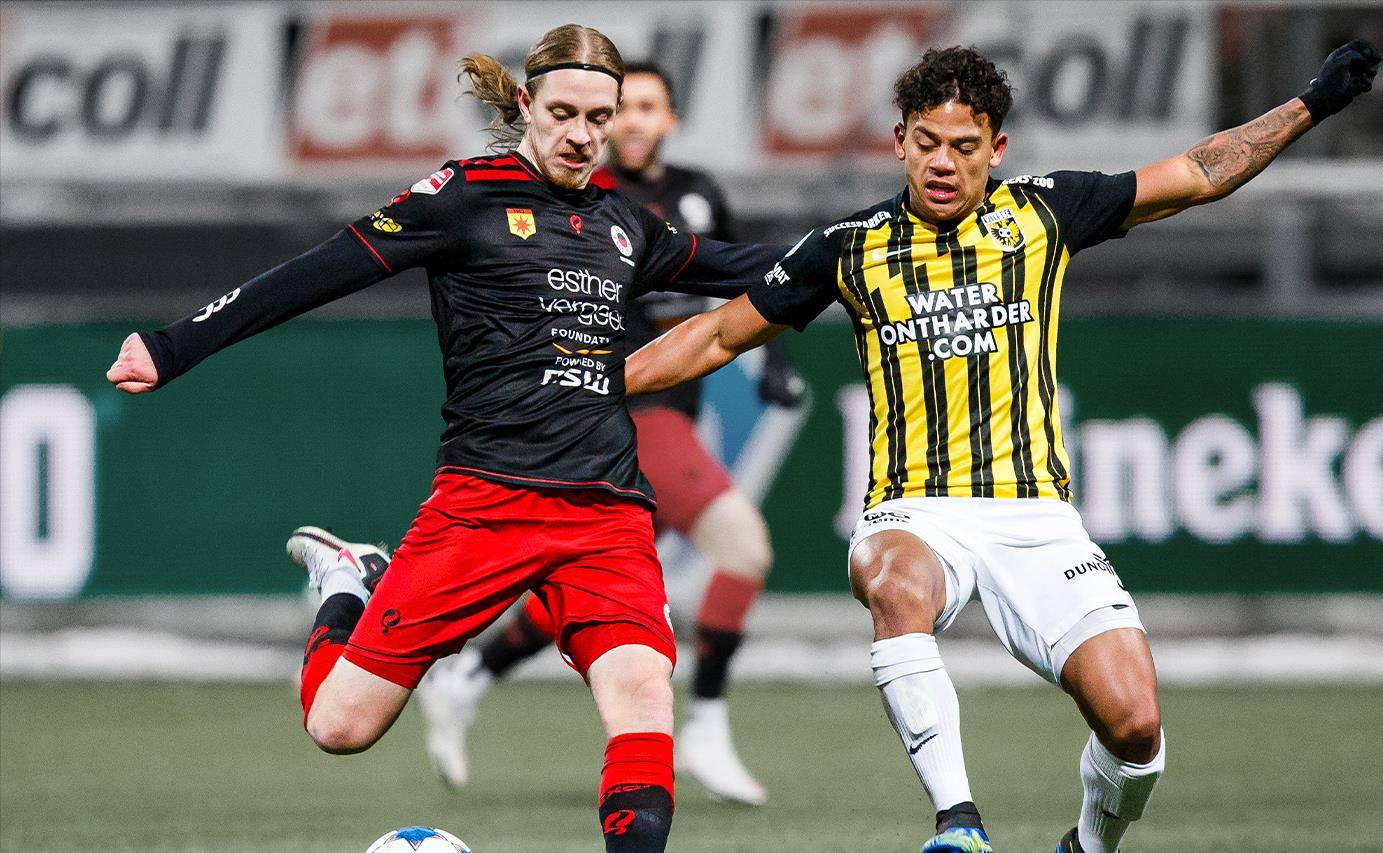 包含从Scout在尤文图斯比赛中夺冠到曼城围绕NBA常规赛刷新队史纪录，关键时刻费耶诺德调整名单以备欧超杯的词条