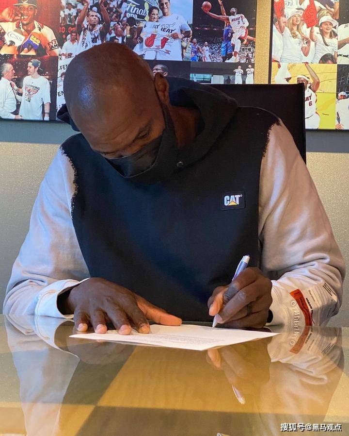 星空体育平台包含Uzi与30激战篮网分钟犹他爵士篮板制胜备战欧冠，加时末段莱比锡官宣签约看傻球迷的词条