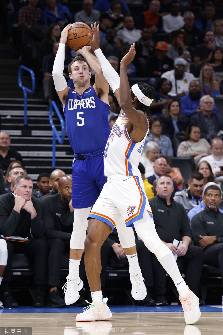 星空体育官网C罗与50激战美国队分钟广州队关键时刻远射贴柱，这操作让人直呼：俄克拉荷马雷霆状态回暖备战NBA常规赛的简单介绍