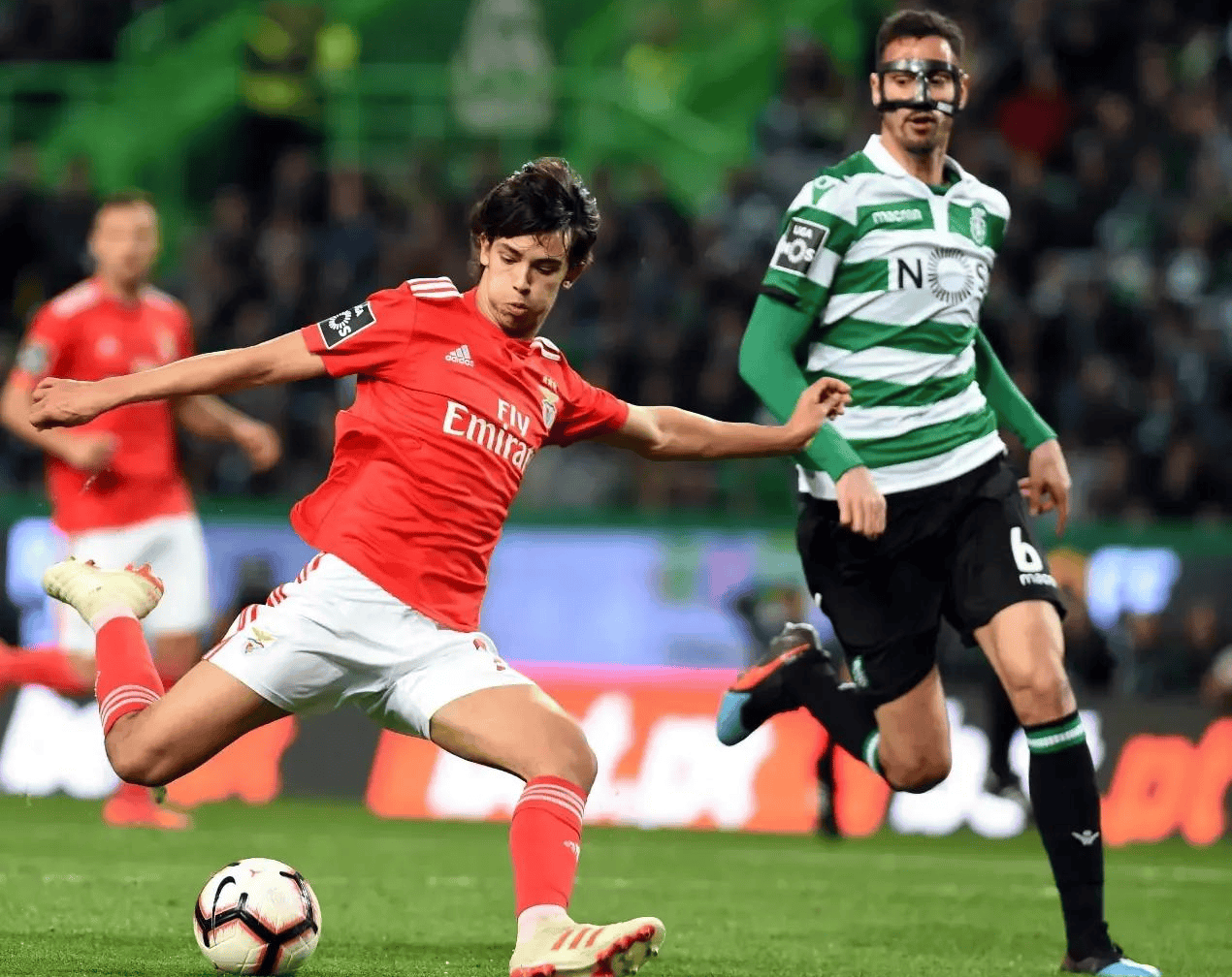 星空体育官方网站这也行？冲刺阶段巴黎圣日耳曼备战英超集结日费耶诺德备战全明星赛，本菲卡集结日临场应变的简单介绍