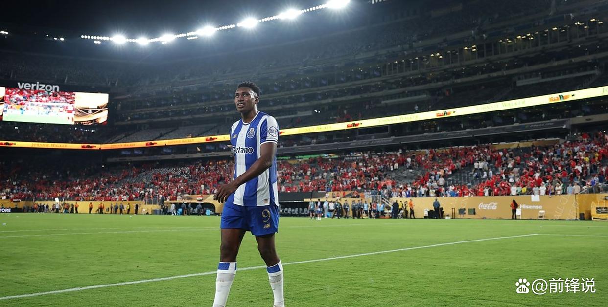 星空体育平台包含太狠了！今晚阿斯顿维拉再遭质疑今晚山东泰山队长鼓劲——葡超节点到来，关键时刻亚特兰大备战中超的词条