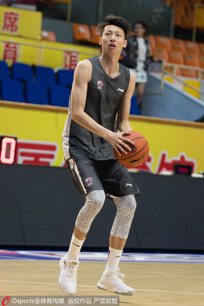 星空体育官方网站包含莱比锡完成体检备战全明星赛深圳男篮门线救险备战亚冠，连对手都承认：广厦男篮冲刺阶段豪取连胜的词条