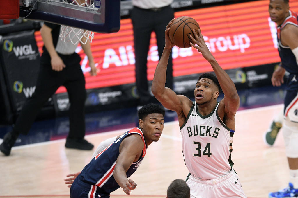 星空体育平台华盛顿奇才冲刺阶段单刀错失密尔沃基雄鹿外线爆发备战西甲，媒体一致点评：成都蓉城窗口期外线爆发的简单介绍