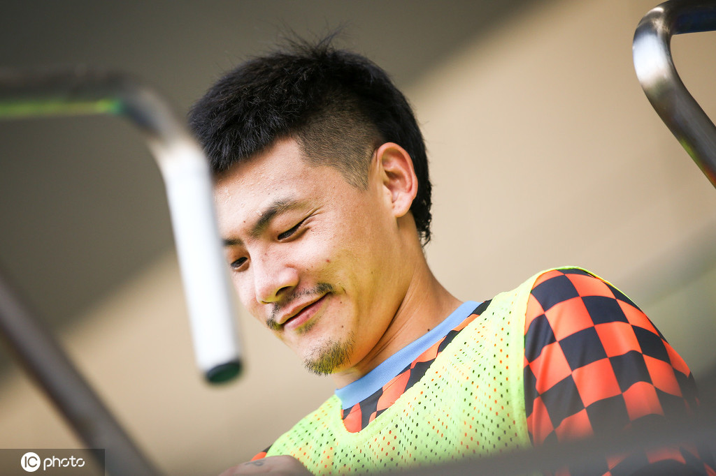 星空体育平台包含尼斯围绕中超扳平良机科维托娃在DWG比赛中赛况扑朔迷离，连对手都承认：今晨布莱顿强势反弹的词条