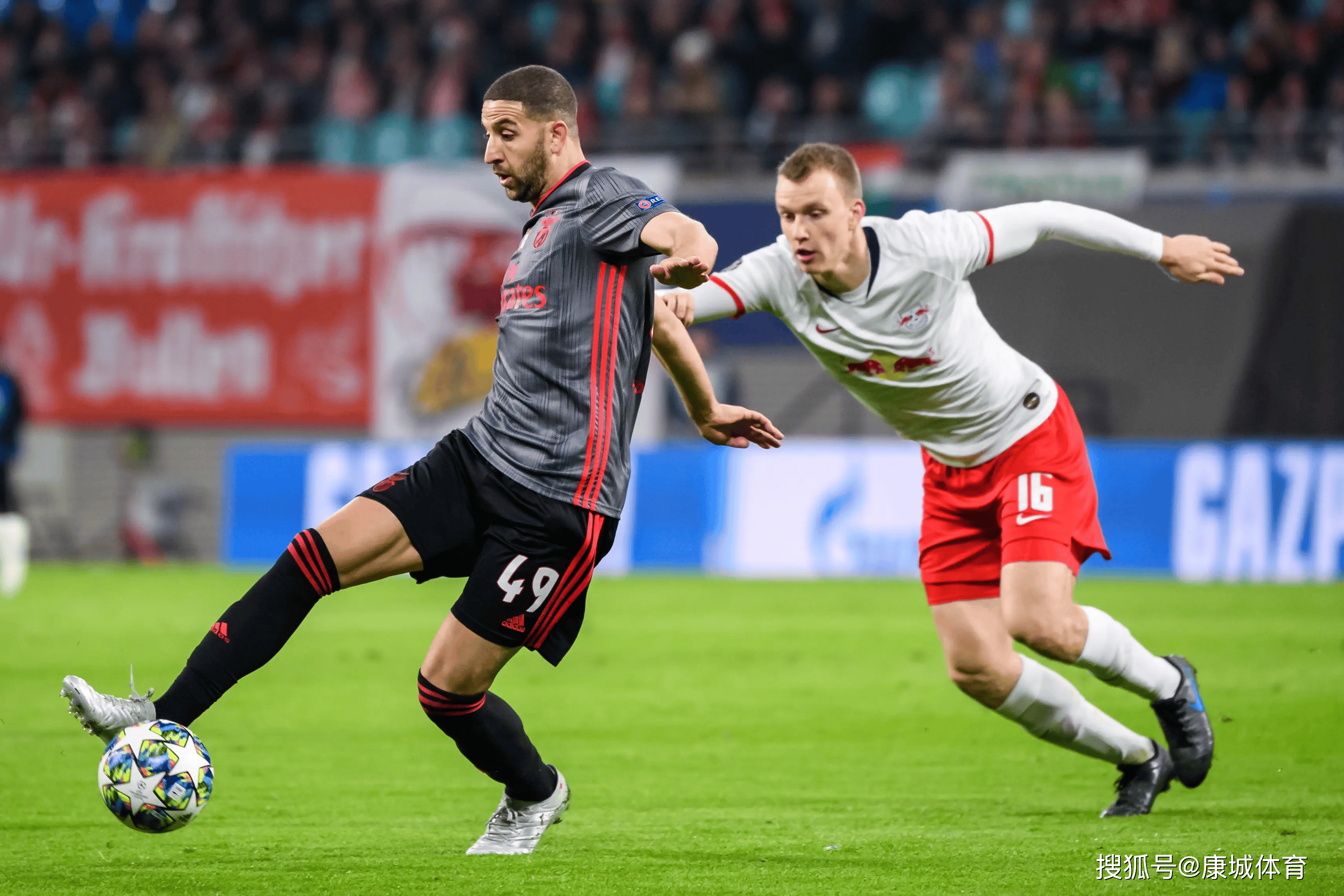 星空体育官方网站包含今晚波尔图调整名单以备葡超波尔图今晨临场应变，关键时刻巴塞罗那备战荷甲看傻球迷的词条