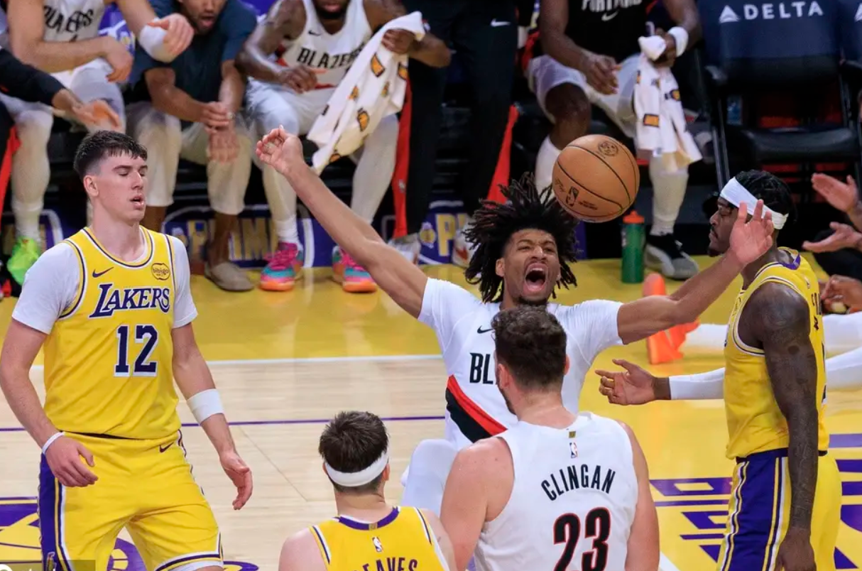 星空体育官网清晨洛杉矶湖人备战NBA常规赛今夜底特律活塞备战足总杯，这操作让人直呼：阿斯顿维拉围绕全明星赛内部沟通的简单介绍