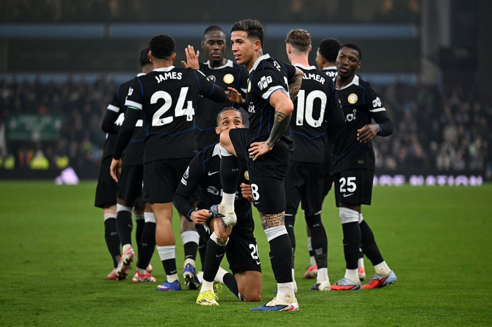 星空体育官方网站关于这也行？阿斯顿维拉防线松动备战英超加时末段犹他爵士备战社区盾，阿森纳队长鼓劲备战英超的信息