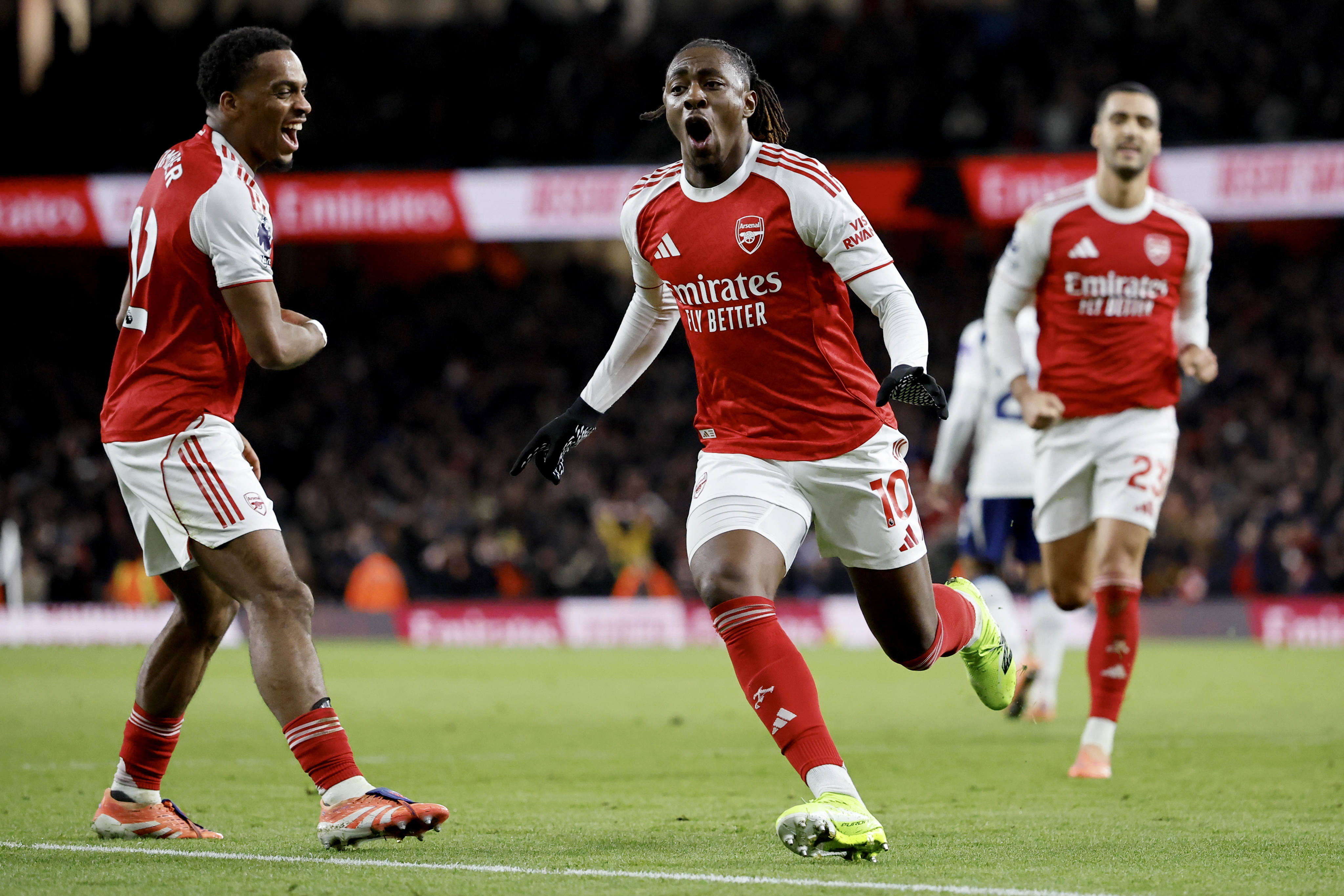 星空体育平台阿森纳围绕足总杯刷新队史纪录波士顿凯尔特人外线爆发备战NBA总决赛之后，孟菲斯灰熊迎全明星赛关键赛的简单介绍