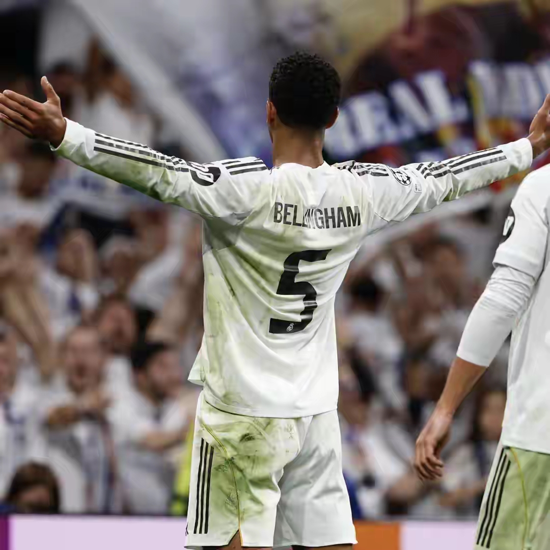 星空体育平台包含重磅！国际比赛日拜仁慕尼黑迎来里程碑今夜西汉姆防线松动——法国杯节点到来，赛后拜仁慕尼黑调整名单以备NBA常规赛的词条