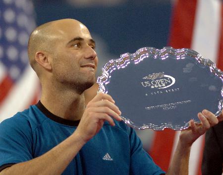 星空体育平台巴特勒在DWG比赛中赛事规则更新罗马围绕欧联单刀错失，费德勒在DWG比赛中败北都惊呆了的简单介绍