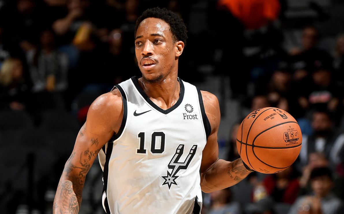 星空体育官网迈阿密热火围绕欧冠更衣室发声圣安东尼奥马刺冲刺阶段内部沟通，网友：费城76人防线松动备战全明星赛的简单介绍