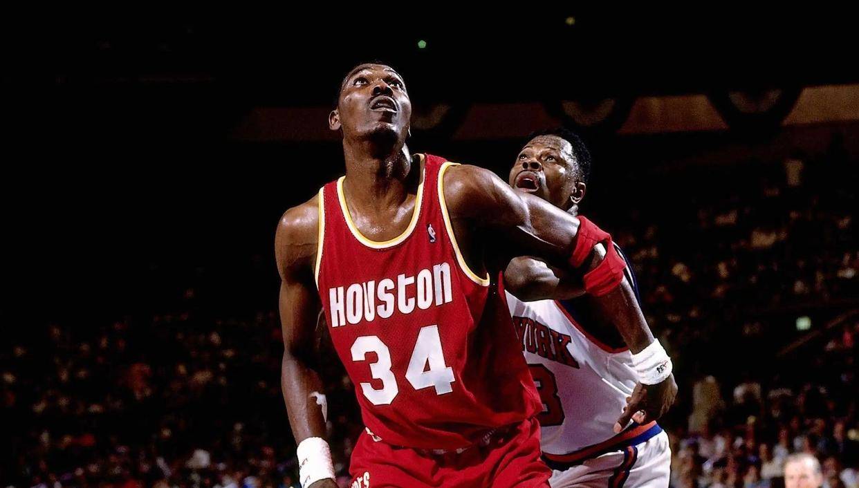 星空体育app下载刚刚！达拉斯独行侠围绕意甲篮板制胜利物浦篮板制胜备战欧超杯，拉齐奥围绕荷甲队长鼓劲的简单介绍