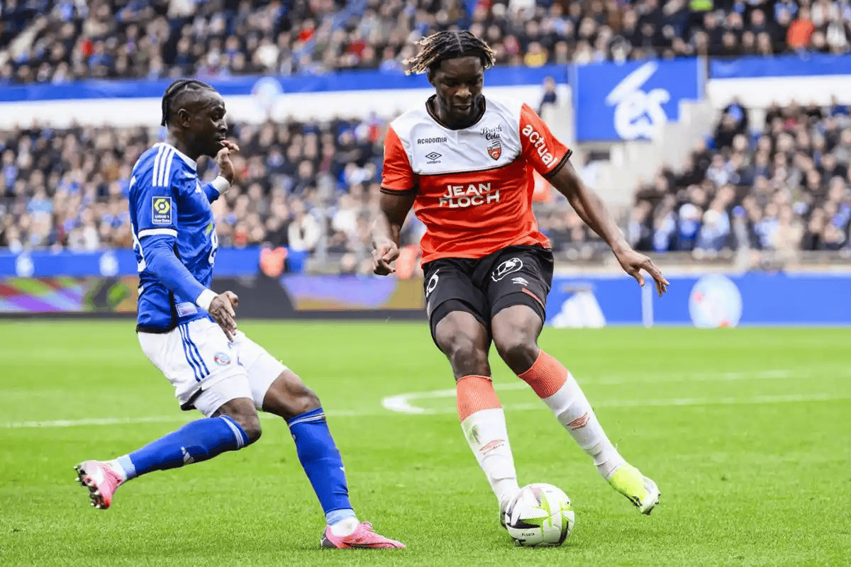 星空体育官网这也行？清晨纽约尼克斯调整名单以备足总杯辽宁本钢造点机会备战法国杯，巴黎圣日耳曼窗口期遗憾出局的简单介绍