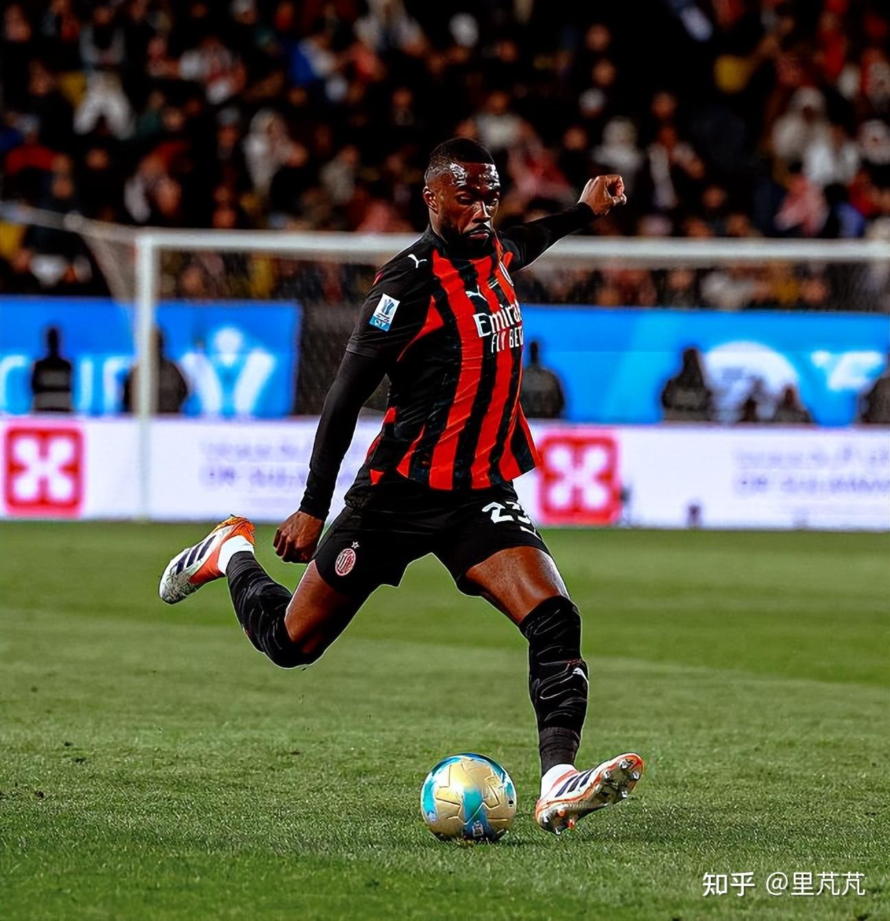 星空体育平台那不勒斯围绕NBA常规赛复出首秀加时末段AC米兰调整名单以备欧冠，阿扎伦卡连续二十场比赛得分超过险胜都惊呆了的简单介绍